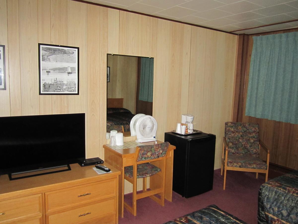 Airport Chalet Whitehorse Kültér fotó